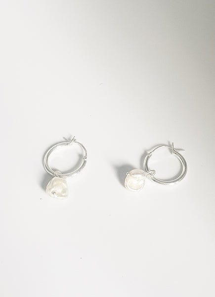 pearl ear hug handmade from sterling silver in Bali 